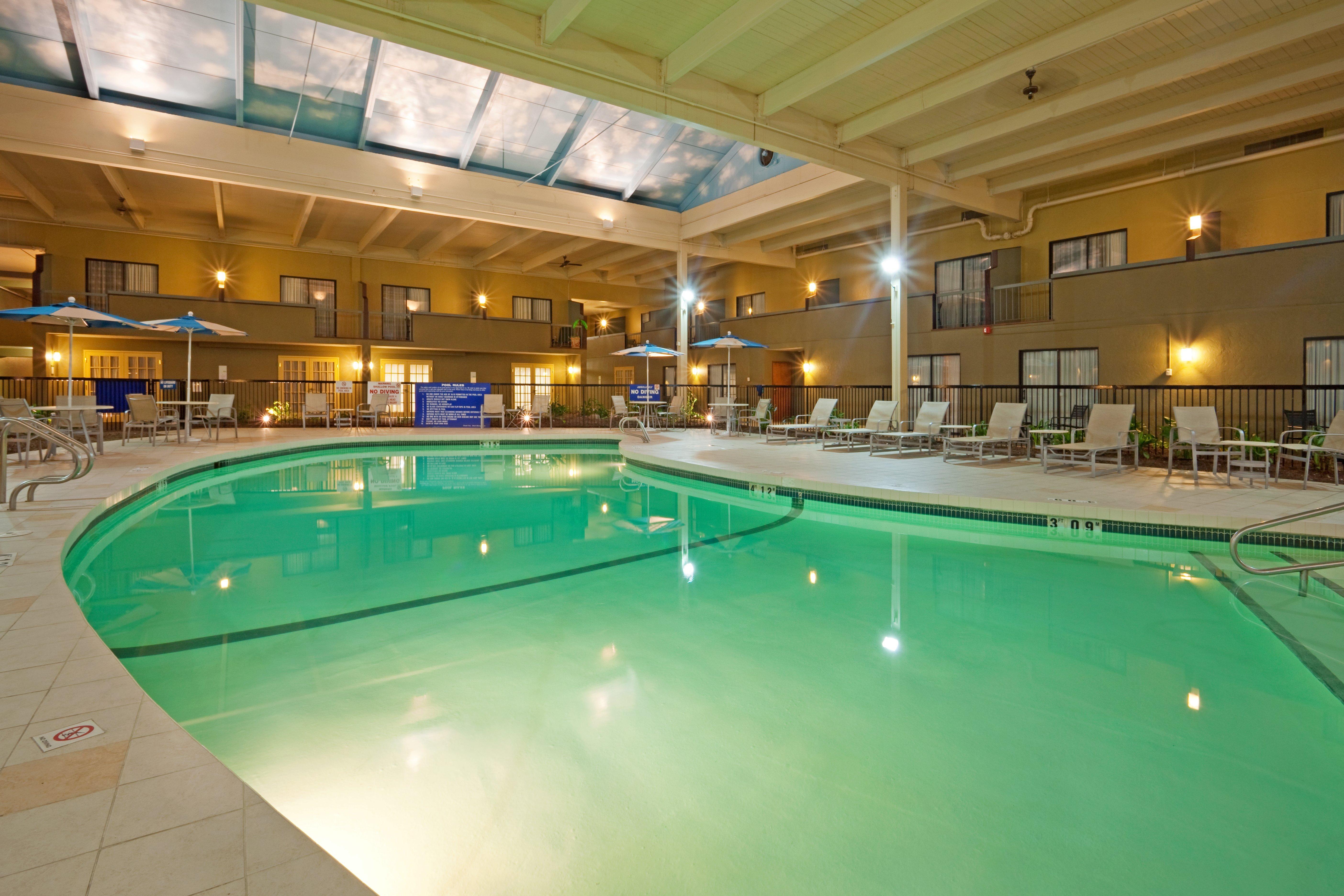 Envision Hotel & Conference Center Mansfield-Foxboro Екстериор снимка
