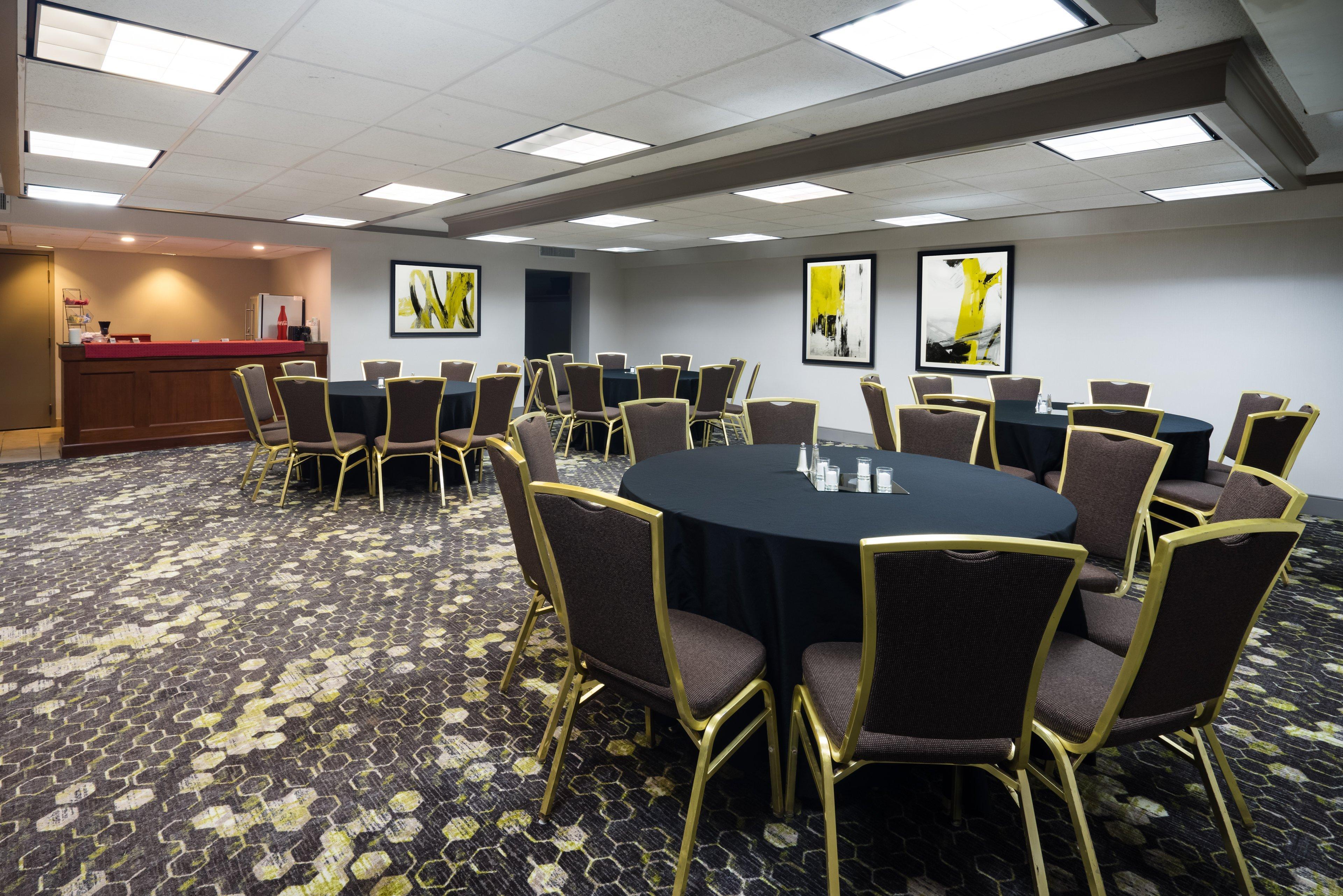 Envision Hotel & Conference Center Mansfield-Foxboro Екстериор снимка