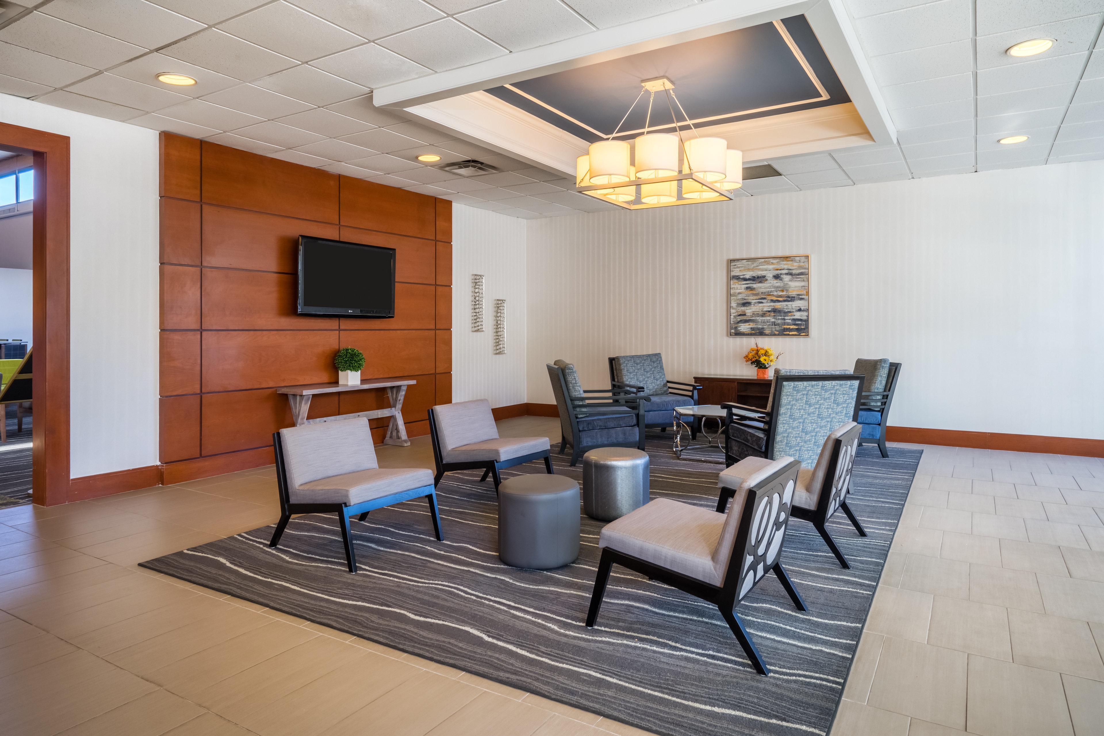 Envision Hotel & Conference Center Mansfield-Foxboro Екстериор снимка