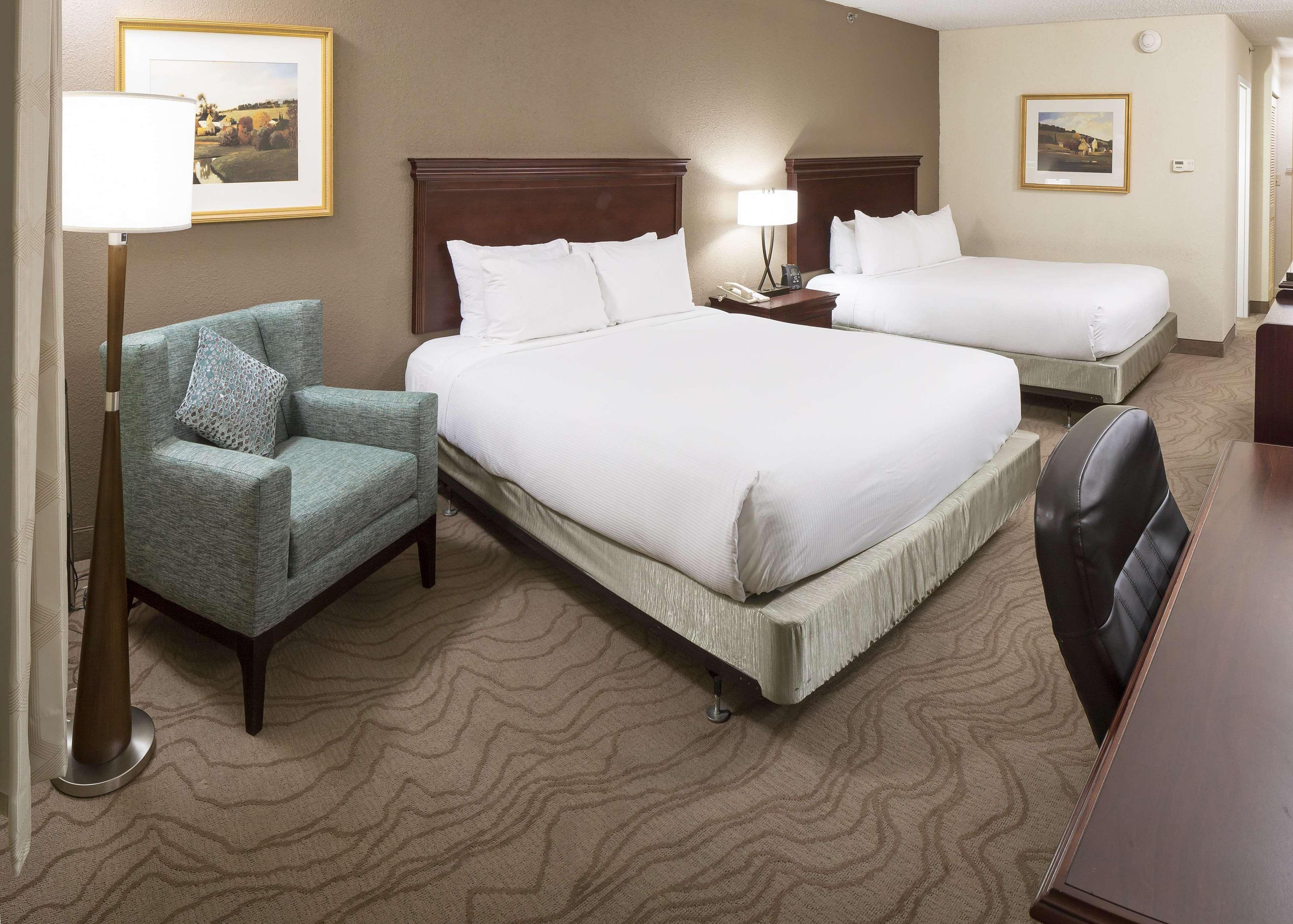 Envision Hotel & Conference Center Mansfield-Foxboro Екстериор снимка