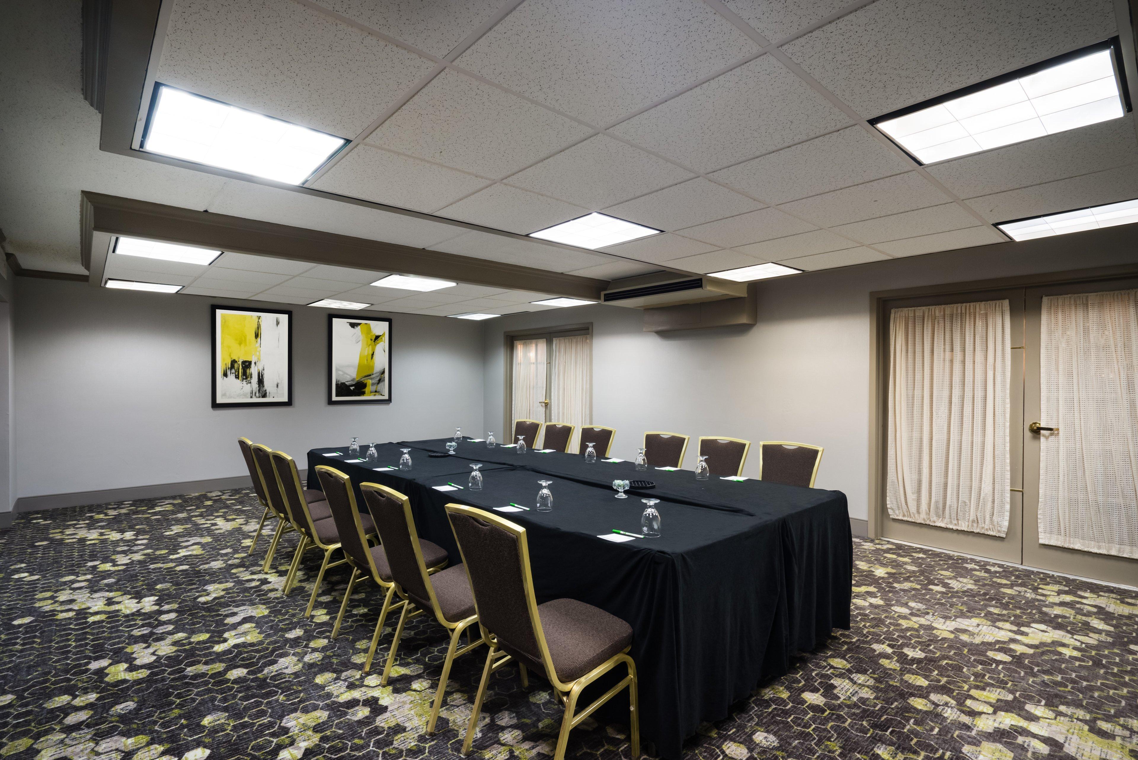 Envision Hotel & Conference Center Mansfield-Foxboro Екстериор снимка